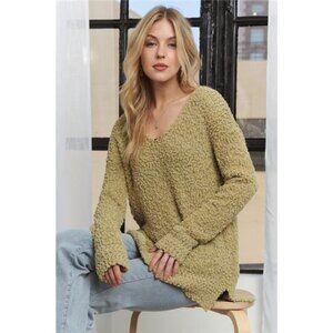nwt ADORA High-Low‎ Side Slit V-Neck Sweater